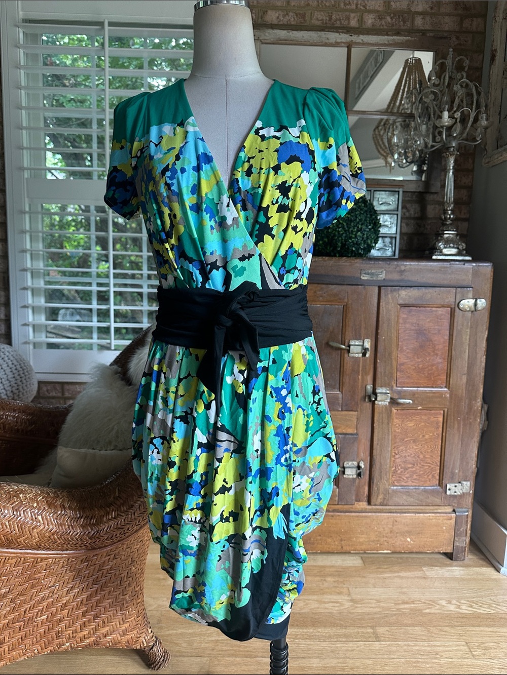 BCBG MAXAZRIA V NECK EMERALD DRESS MEDIUM NEW STRETCH